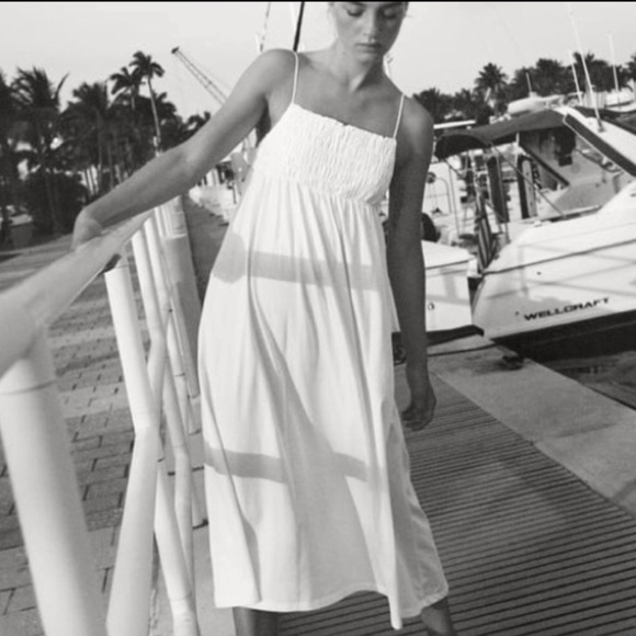 Zara Elasticized White Dress Small - Picture 8 of 12